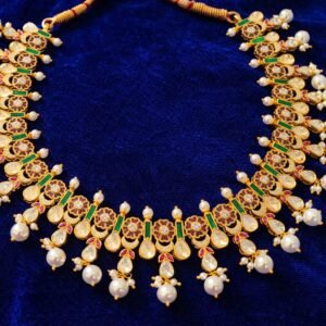 Kundan or Jadau necklace